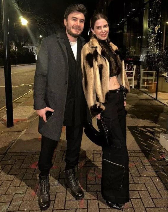 Mustafa Ceceli'den romantik paylaşım!